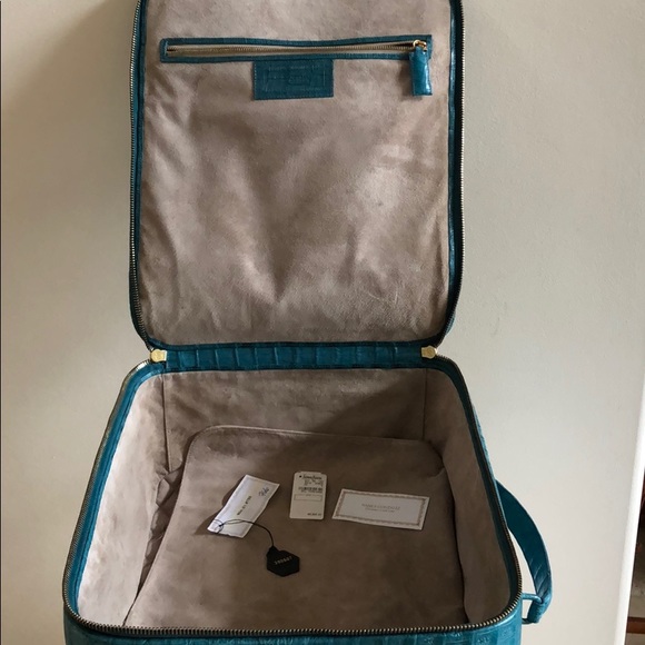 ❌SOLD❌NANCY GONZALEZ Trolley Wheeled Suitcase - Picture 6 of 8